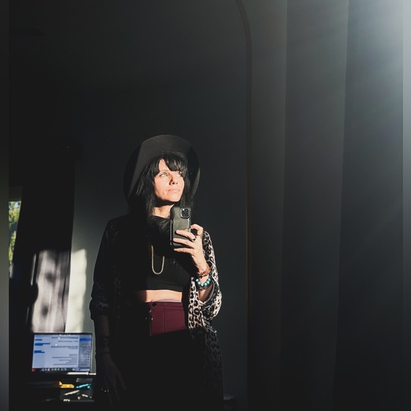 Sovereignty Catalyst • Word Witch • Creative Provocateur • Author - Picture 5 of 8